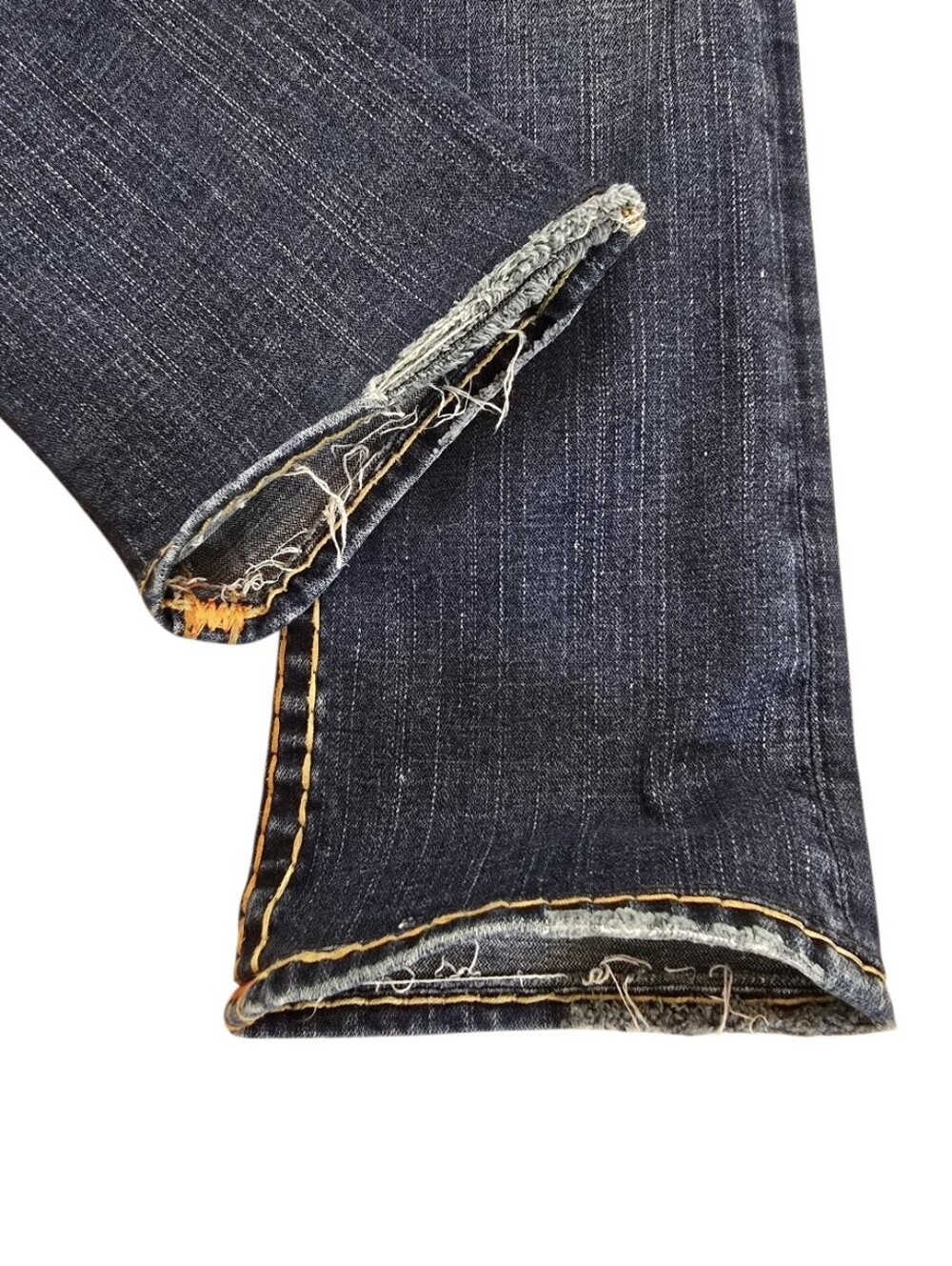 True Religion Joey Bootcut Jeans Women's 26 Dark Wash Flap Pocket Low Rise Y2K - Picture 12 of 16